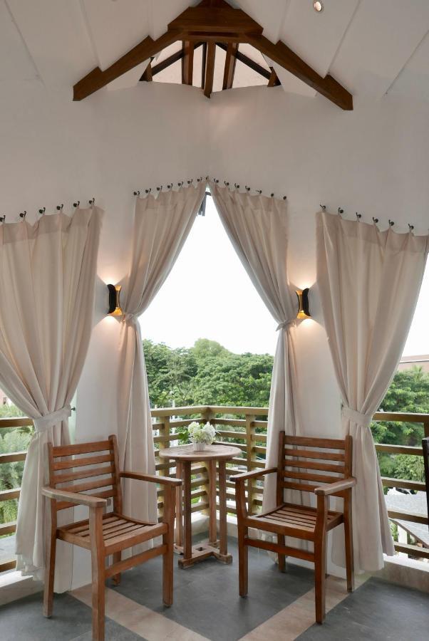 Acuatico Beach Resort & Hotel Inc. San Juan  Exterior foto